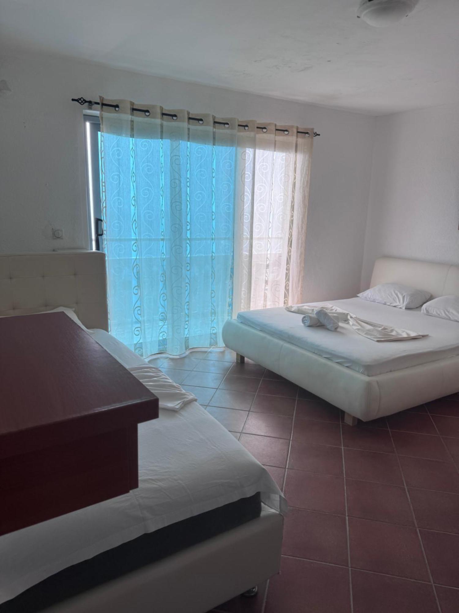 Apartment Rozana *